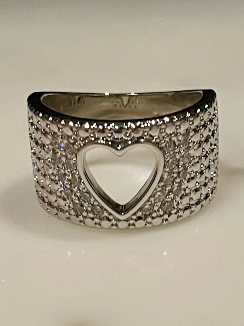 Heart Cutout Wide Band Ring - Silver sz 6 - Picture 1 of 7
